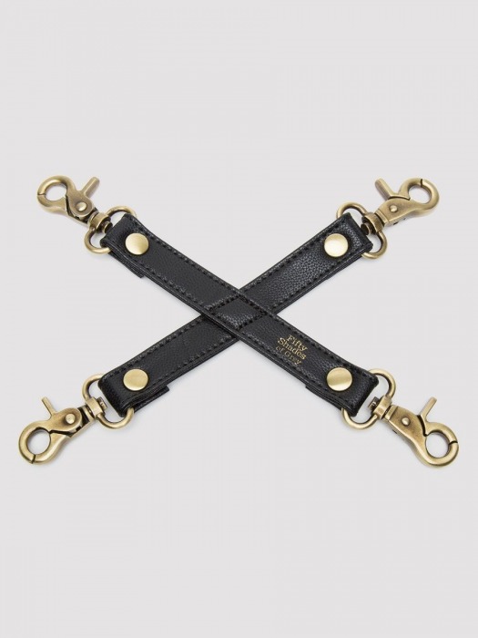 Черный фиксатор для манжет Bound to You Faux Leather Hogtie - Fifty Shades of Grey - купить с доставкой в Ельце