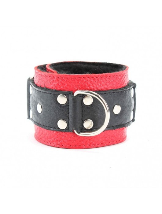 Красно-чёрные кожаные наручники с меховым подкладом - БДСМ Арсенал - купить с доставкой в Ельце