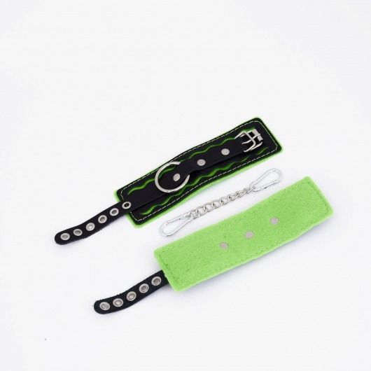 Черно-зеленые кожаные наручники с зеленой строчкой - Crazy Handmade - купить с доставкой в Ельце